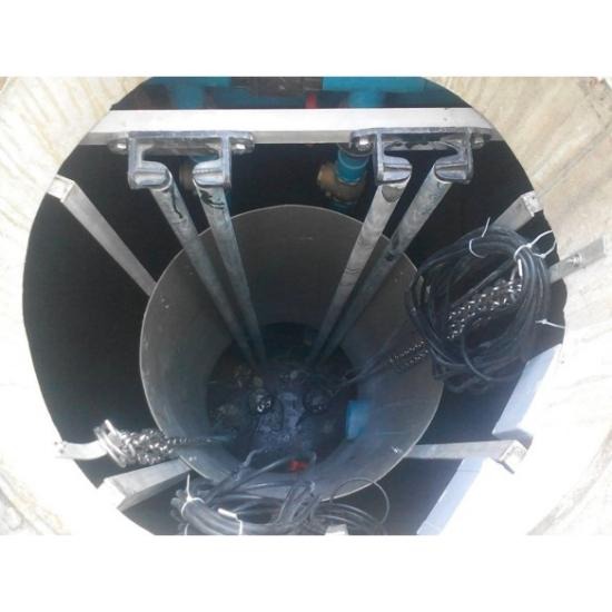 ติดตั้งอุปกรณ์ในบ่อบำบัดโรงแรม